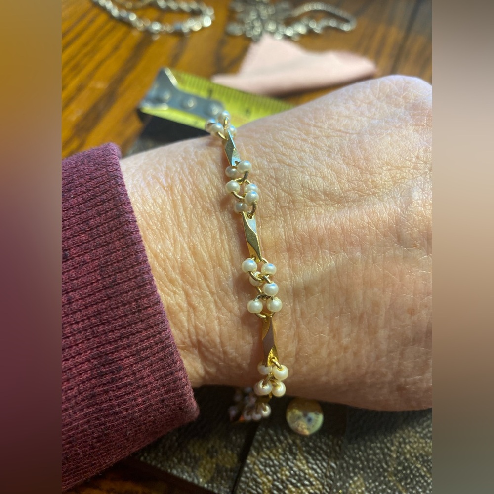Vintage 70’s Retro Dainty Faux Pearl Cluster Bracelet Bar Link Classic 7 Inch